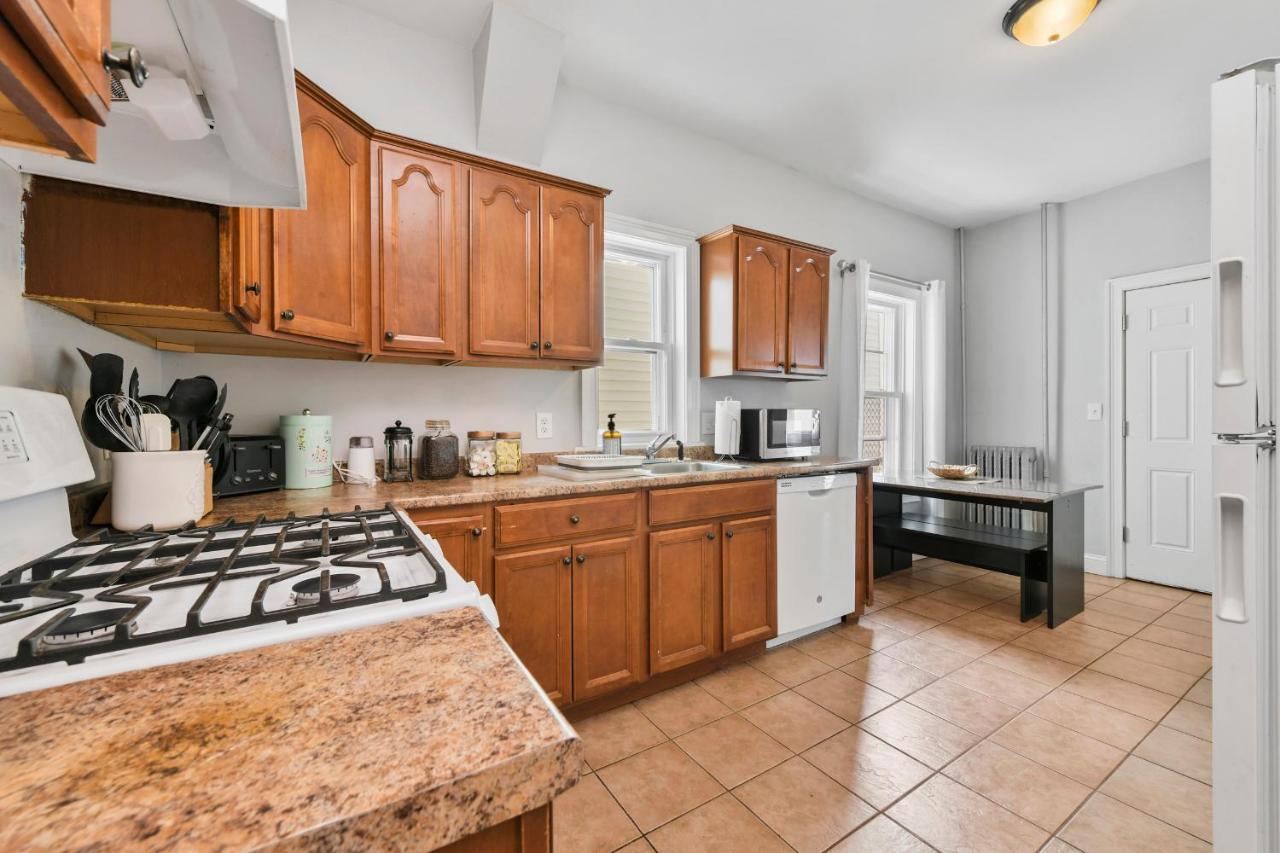 The Maverick - Luxurious Apartment - Free Parking - 2 Miles From Boston Logan Airport Chelsea Exterior photo